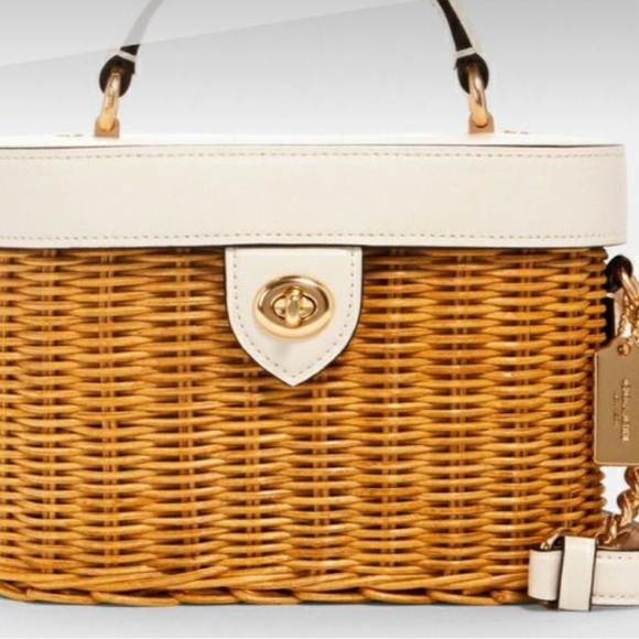 Coach Kay Crossbody with Gold Chain - Picture 7 of 7